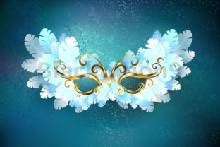 Mask of White Feathers: A Luxurious Accessory for Festive and Artistic Expression